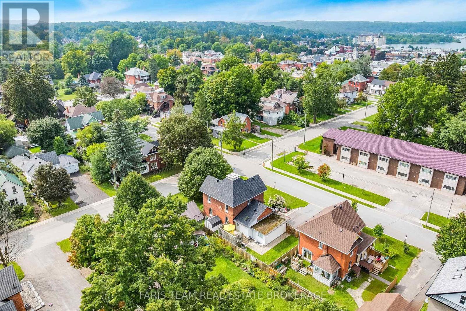 421 MIDLAND AVENUE - Image 38