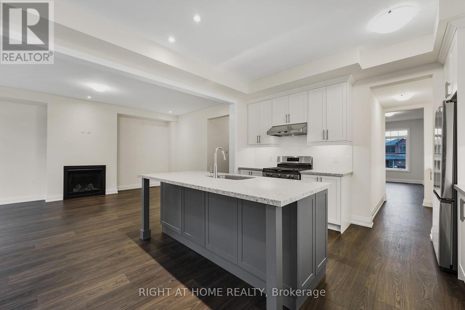 51 BEARBERRY ROAD - 19