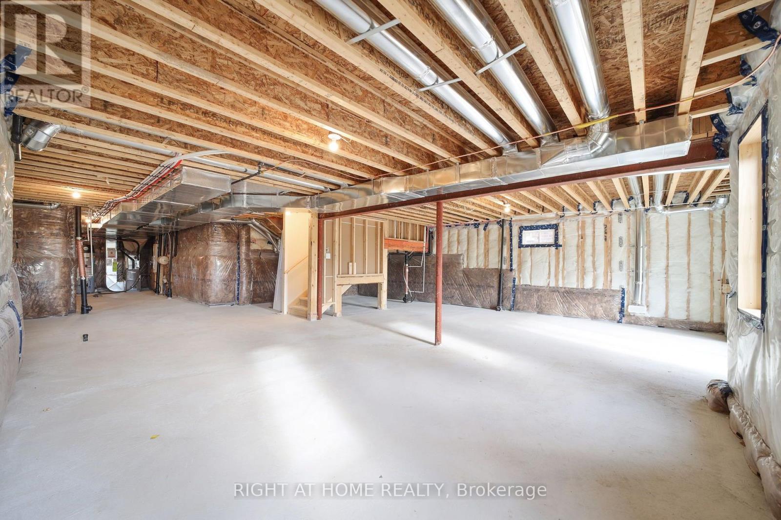 46 BEARBERRY ROAD - 36