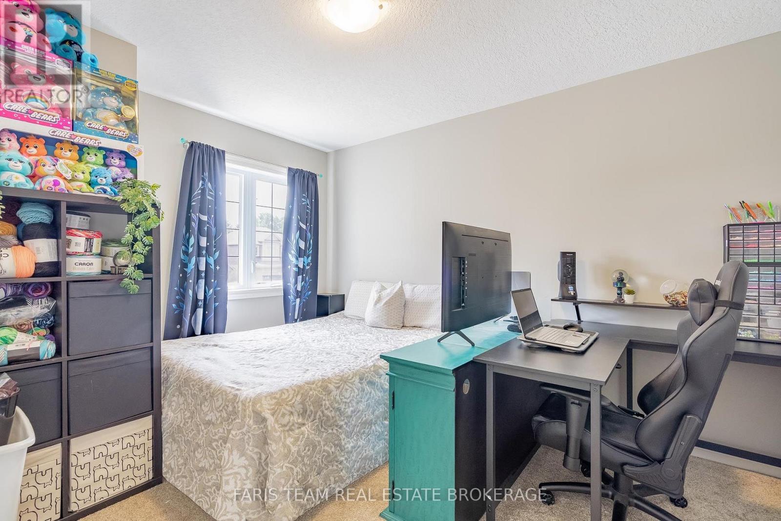 1016 WRIGHT DRIVE - 17
