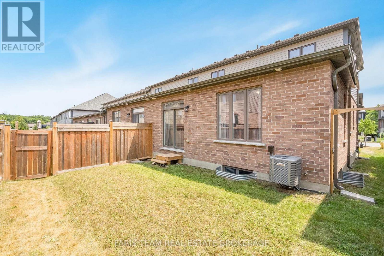 1016 WRIGHT DRIVE - Image 24