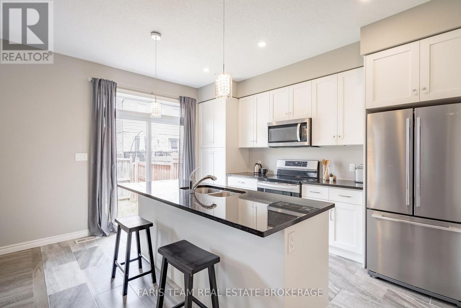 1016 WRIGHT DRIVE - 4