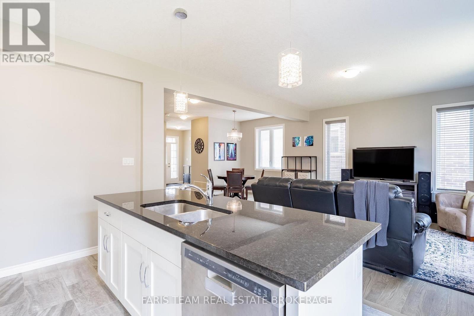 1016 WRIGHT DRIVE - 7