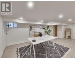 37 Gilbert Avenue, Toronto, ON M6E4W2 Photo 20