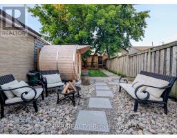 37 Gilbert Avenue, Toronto, ON M6E4W2 Photo 28
