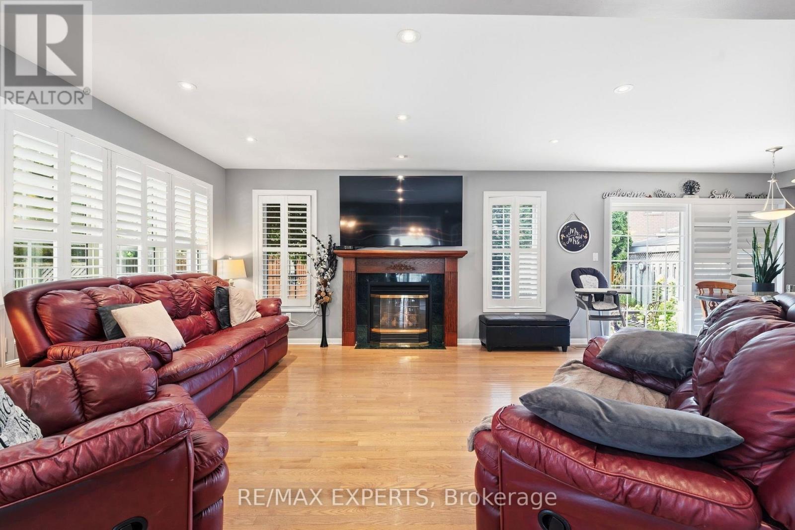 603 CAVERHILL CRESCENT - 16