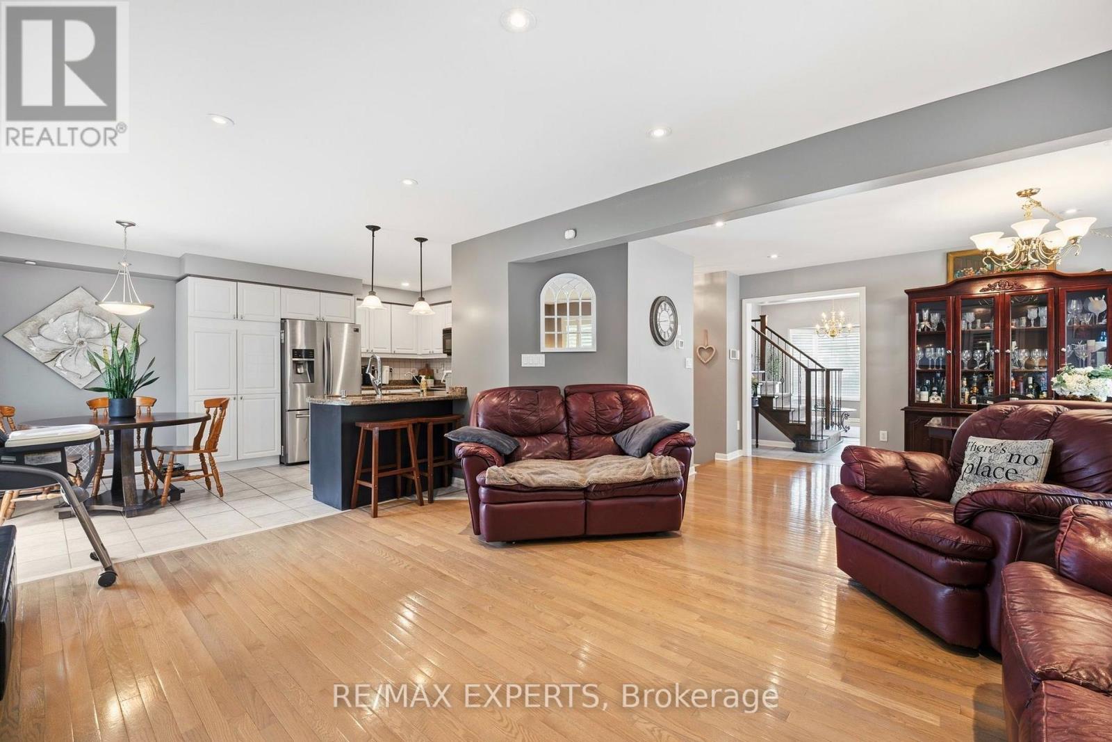 603 CAVERHILL CRESCENT - 17