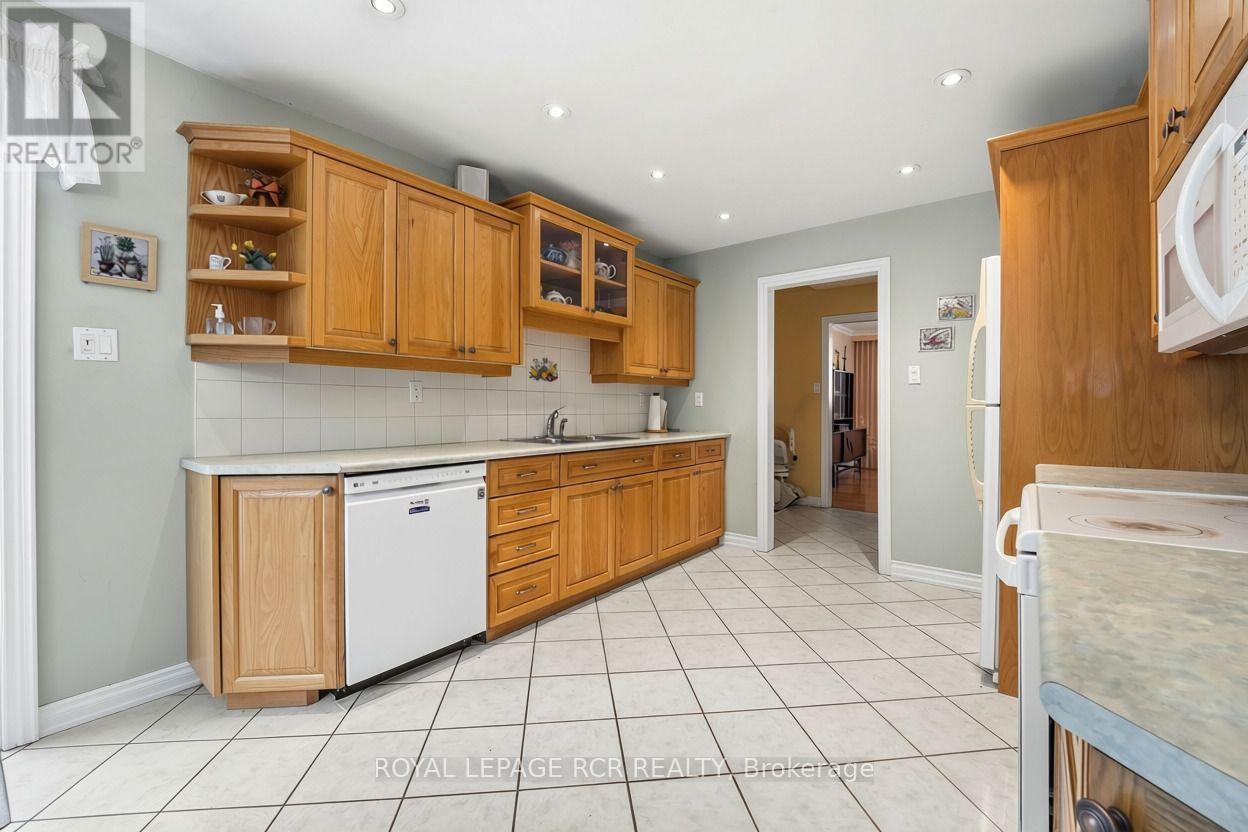 71 BIRCHVIEW CRESCENT - 11