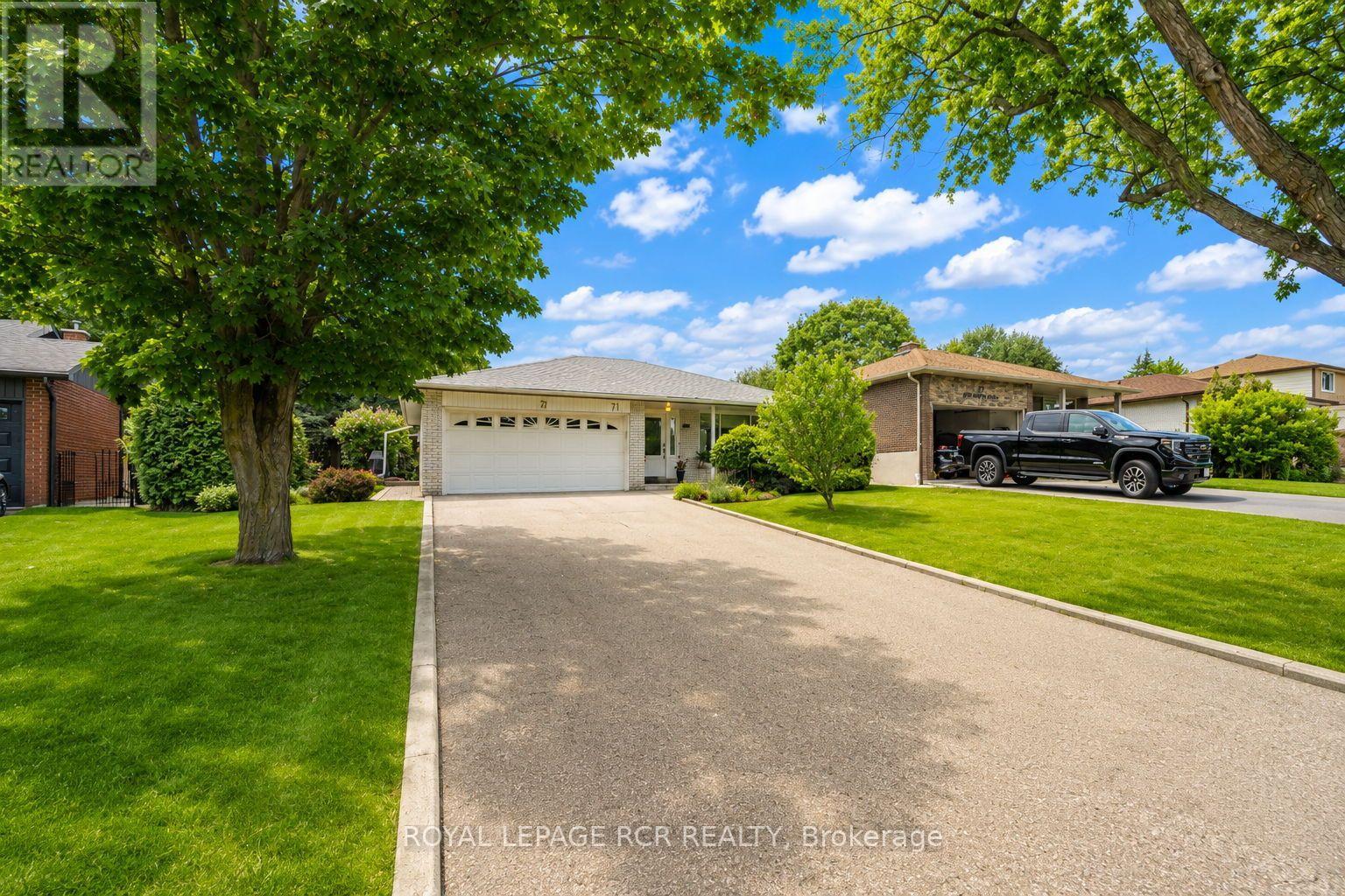 71 BIRCHVIEW CRESCENT - 2