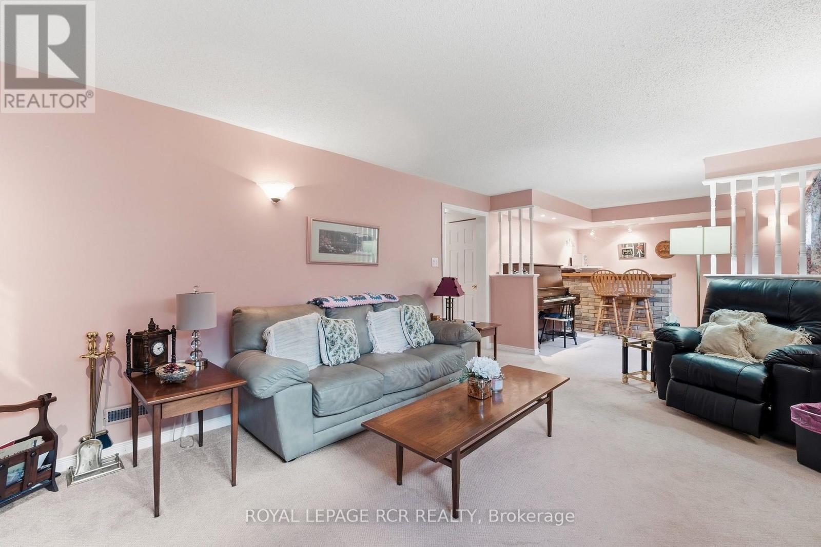 71 BIRCHVIEW CRESCENT - 21