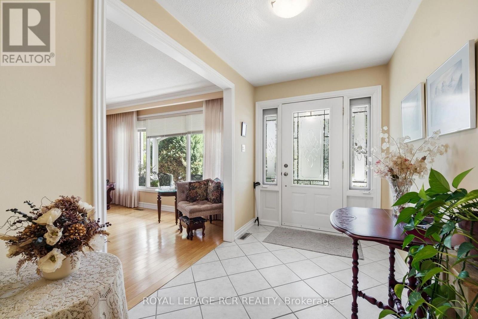71 BIRCHVIEW CRESCENT - 4