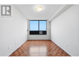 1910a - 2350 Dundas Street W, Toronto, ON M6P4B1 Photo 11