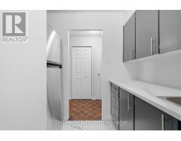 2004a - 2350 Dundas Street W, Toronto, ON M6P4B1 Photo 15