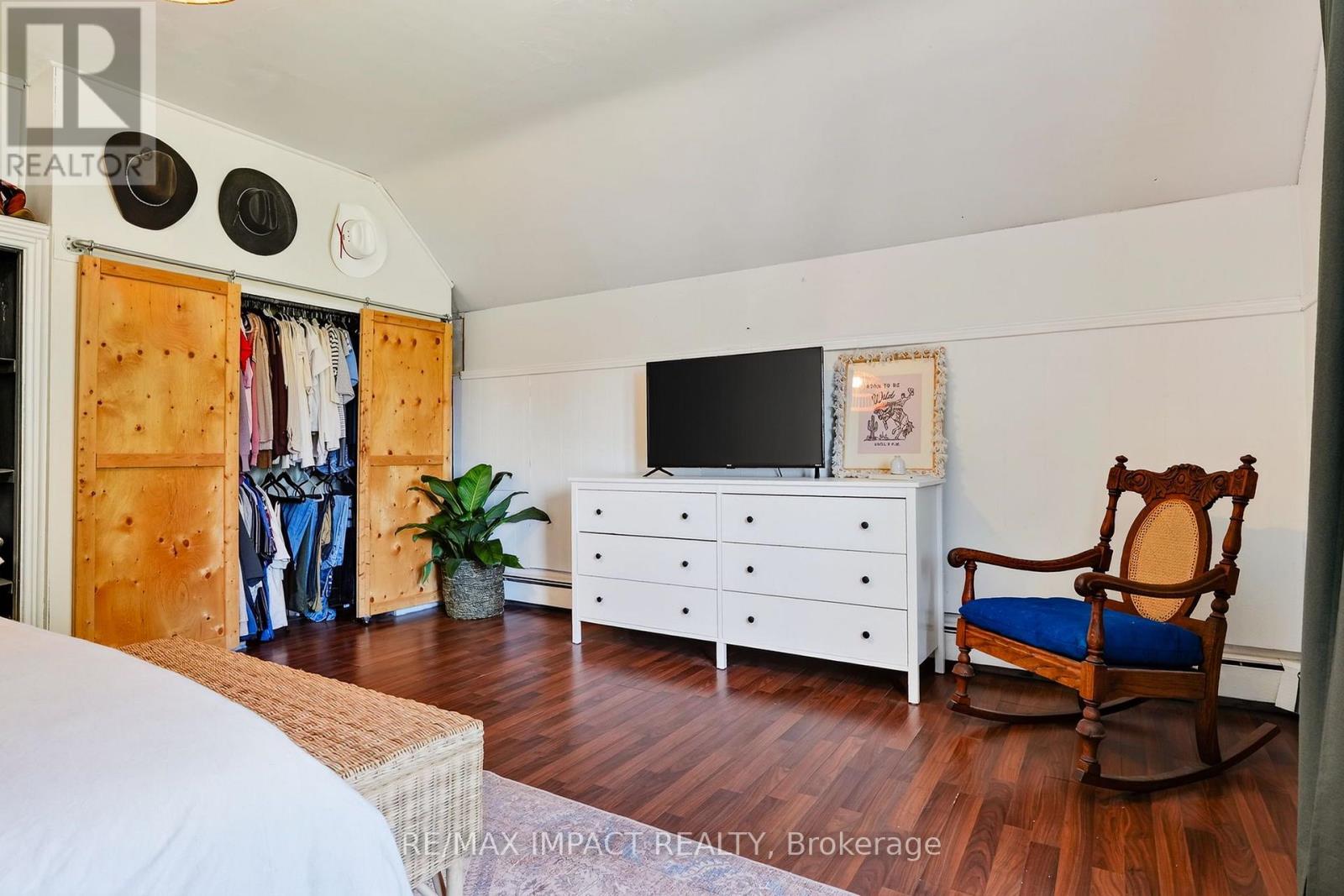 162 BALDWIN STREET - 32