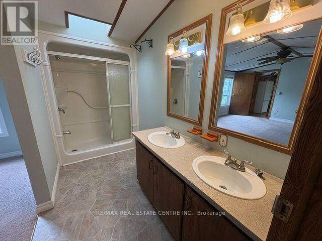 40 MAPLE GROVE VILLAGE ROAD - Image 23
