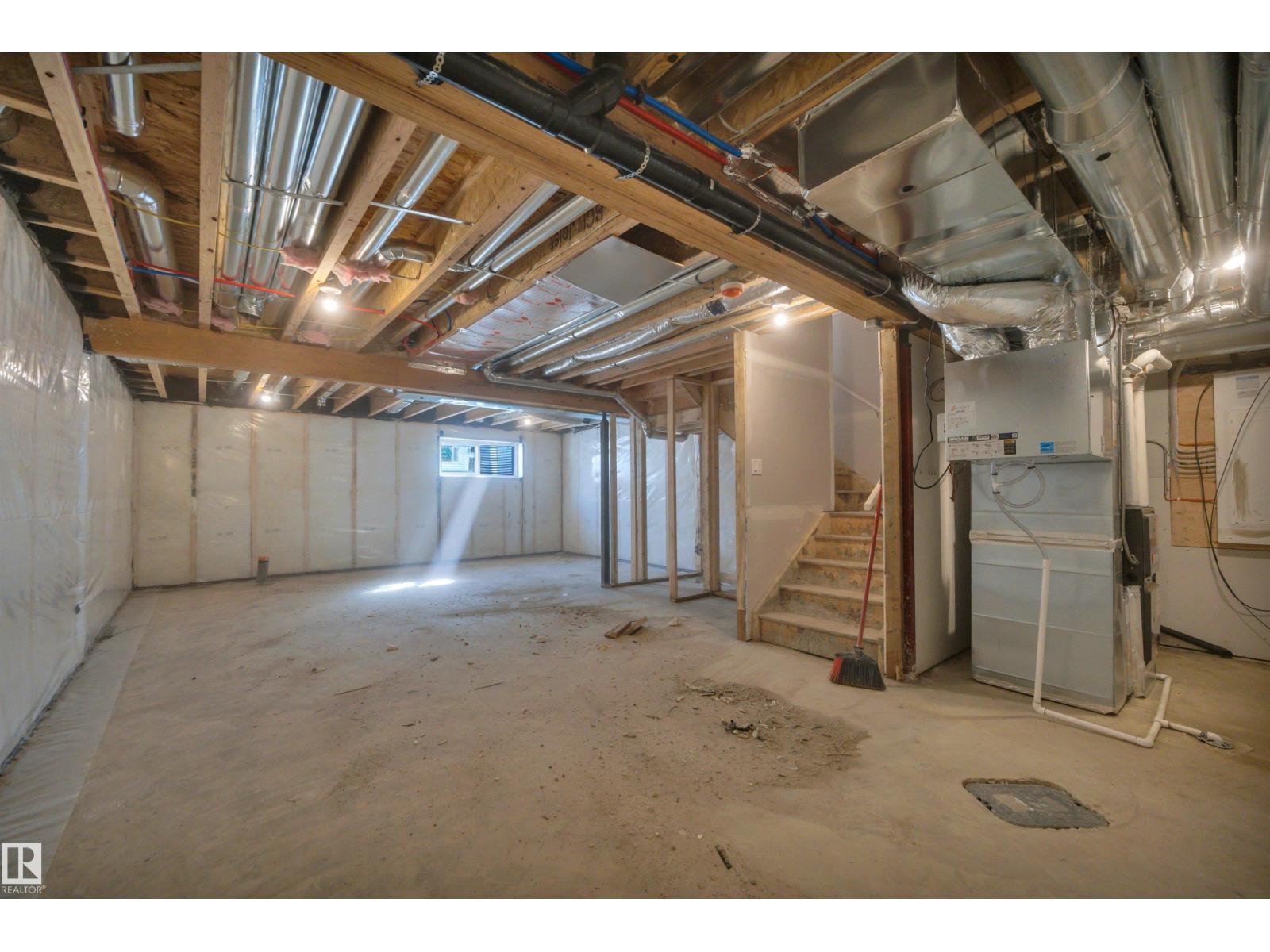 18011 73 ST NW - Image 34