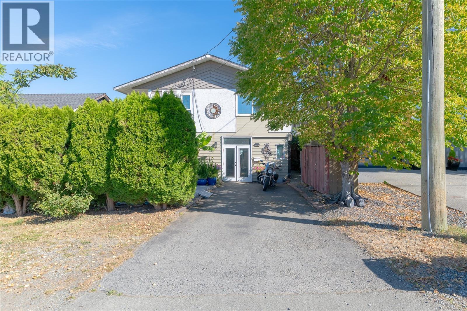 4463 Arrowsmith Road, Port Alberni, British Columbia, V9Y5P4, Port Alberni, British Columbia — photo 2 of 5