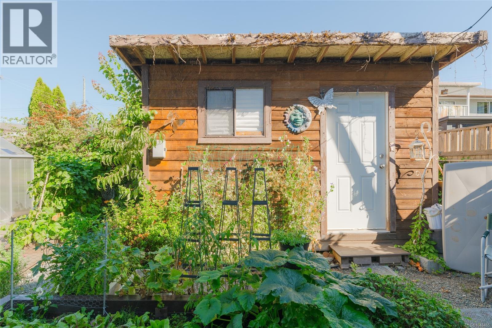 4463 Arrowsmith Rd - 35