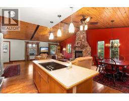 2797 Keswick Ave, Cumberland, BC V0R1S0 Photo 23
