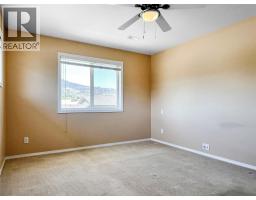 Living room - 4 8507 70th Avenue, Osoyoos, BC V0H1V0 Photo 11