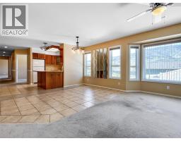 Kitchen - 4 8507 70th Avenue, Osoyoos, BC V0H1V0 Photo 9