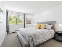 201 1379 Merklin Street, White Rock, BC V4B4C2 Photo 12