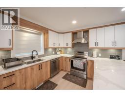 4pc Ensuite bath - 10615 Elliott Street Unit# 106, Summerland, BC V0H1Z2 Photo 8