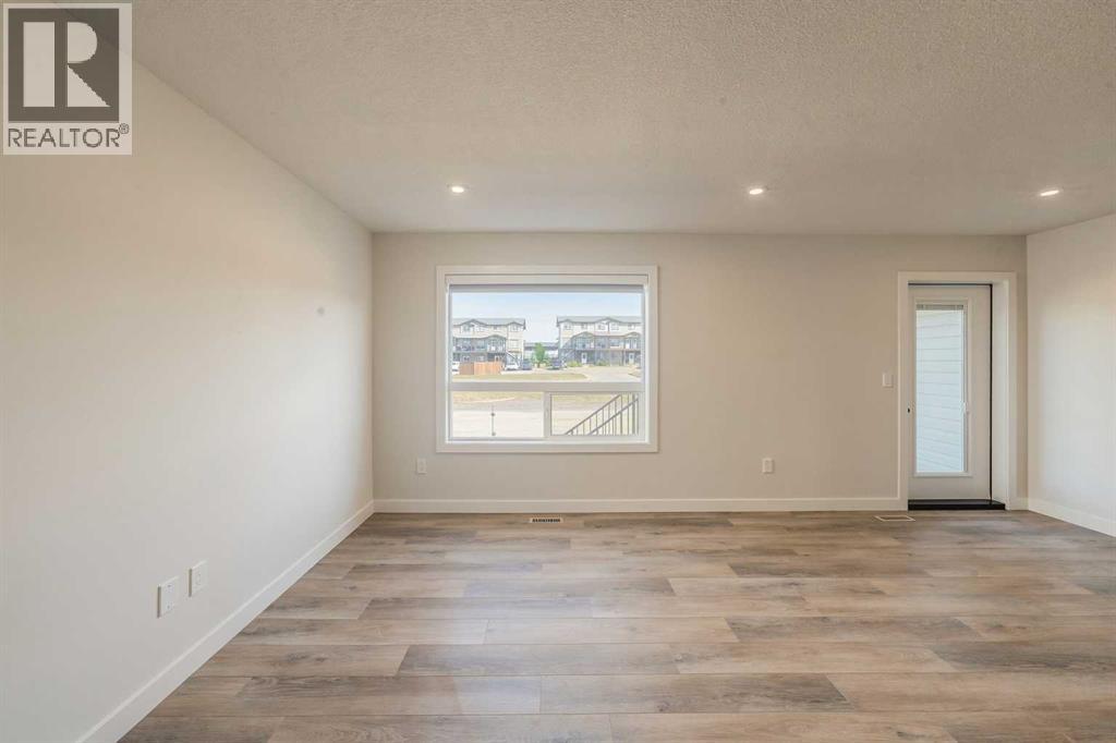 73 Willow Road - 13