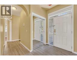 4pc Bathroom - 118 Invermere Drive, Chestermere, AB T1X1L1 Photo 6