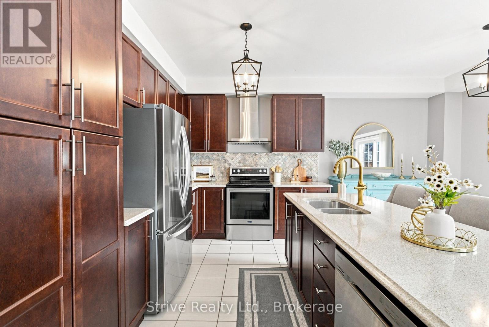 14 VETZAL COURT - Image 13
