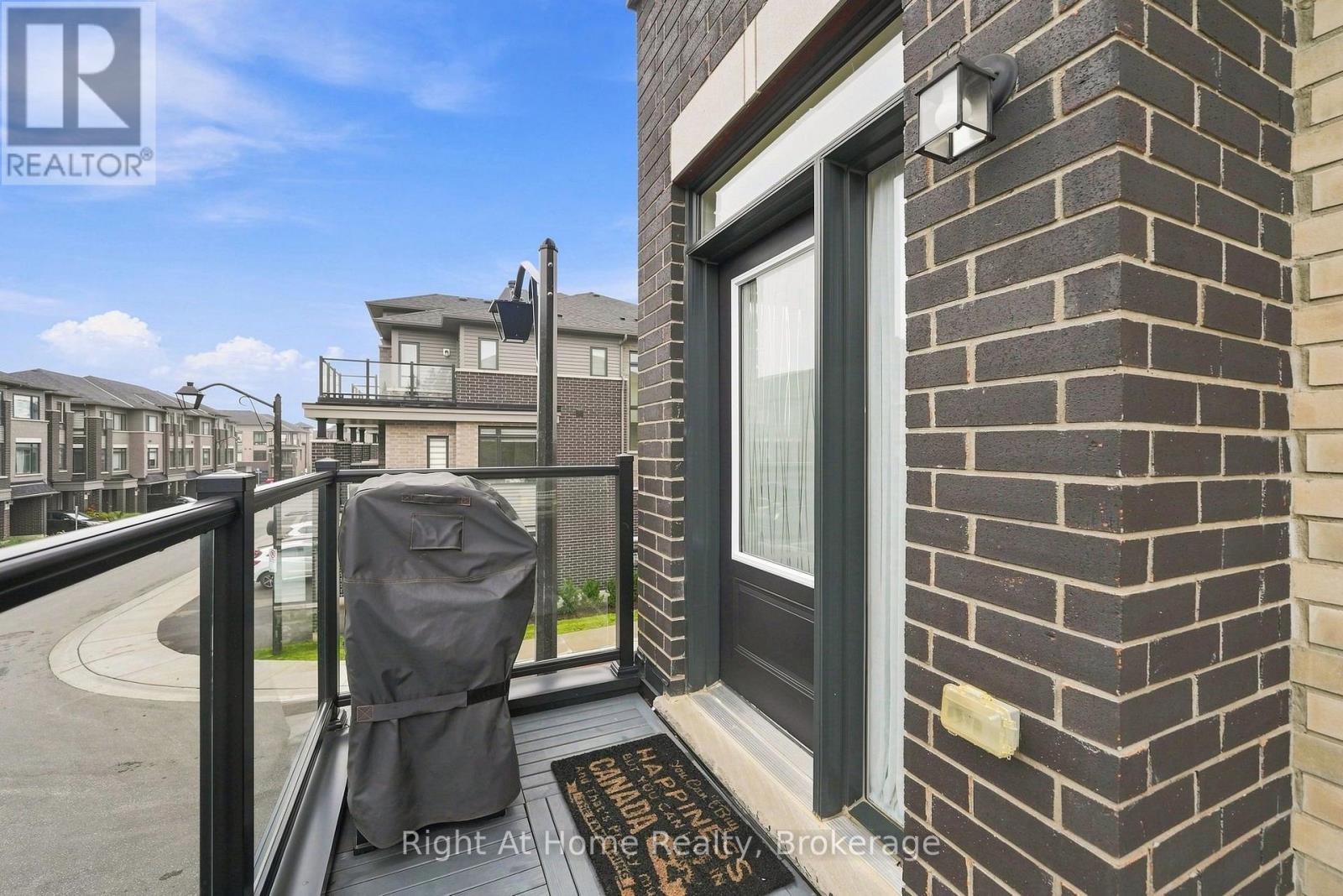 52 EMMAS WAY - Image 15