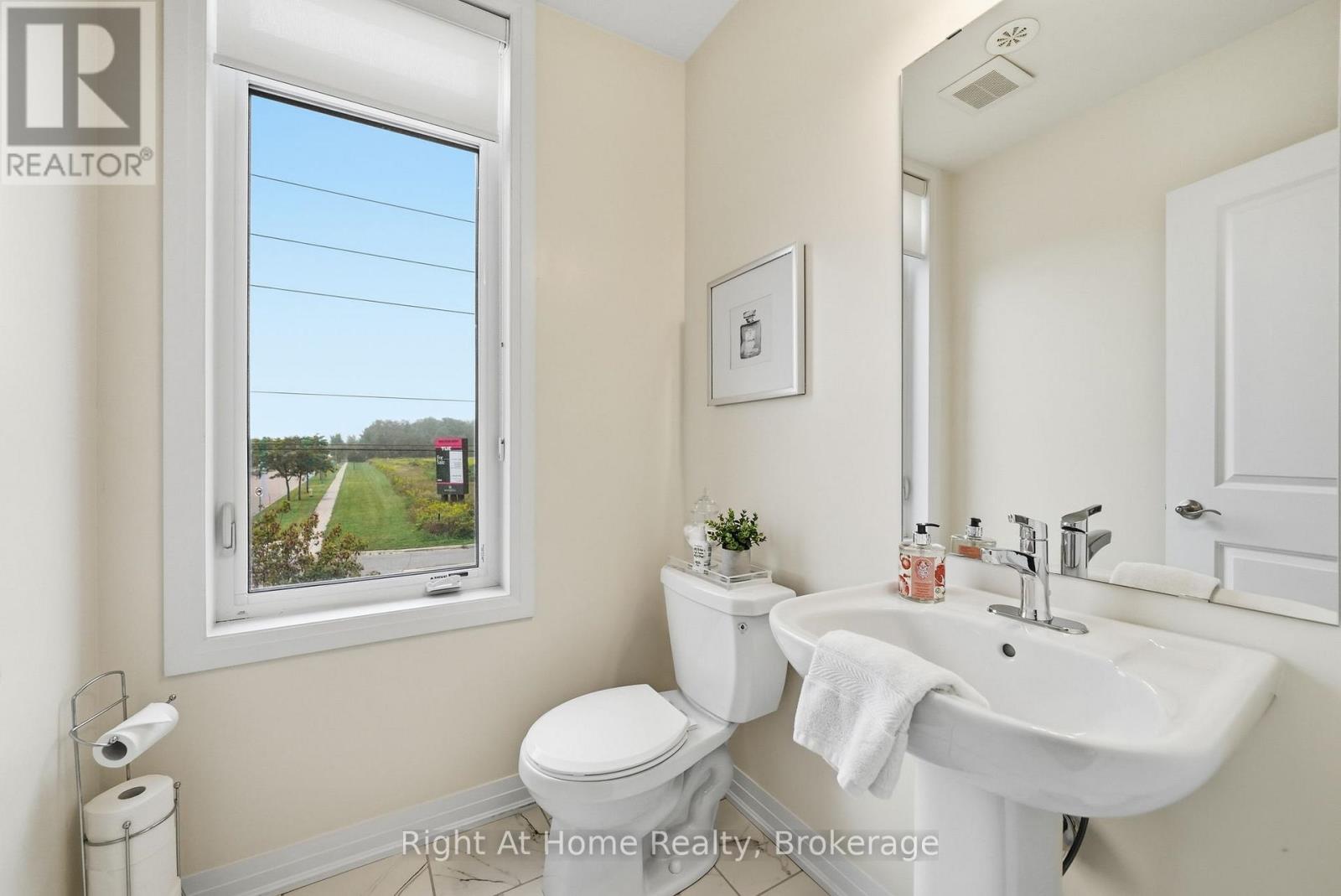 52 EMMAS WAY - Image 20