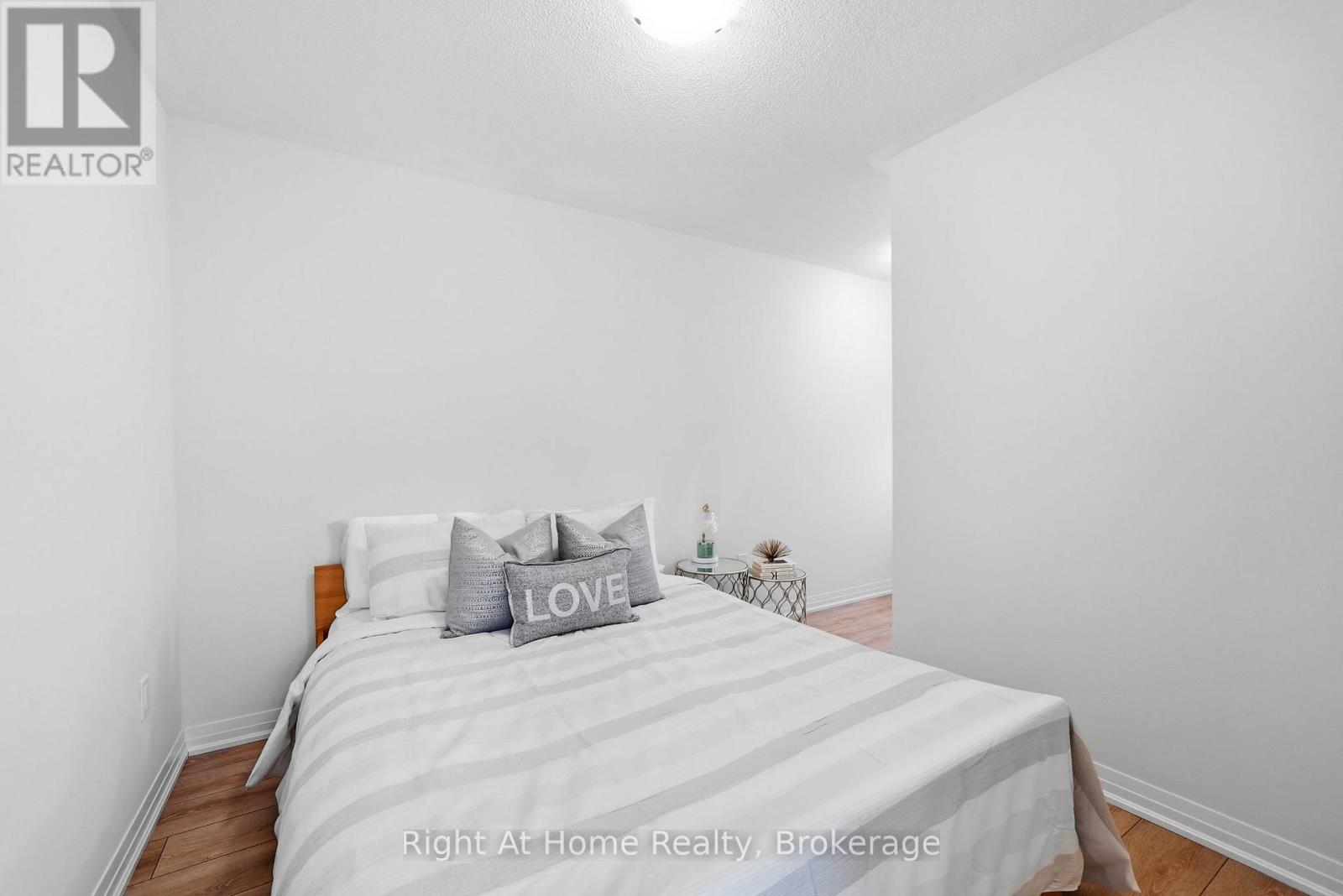 52 EMMAS WAY - Image 28