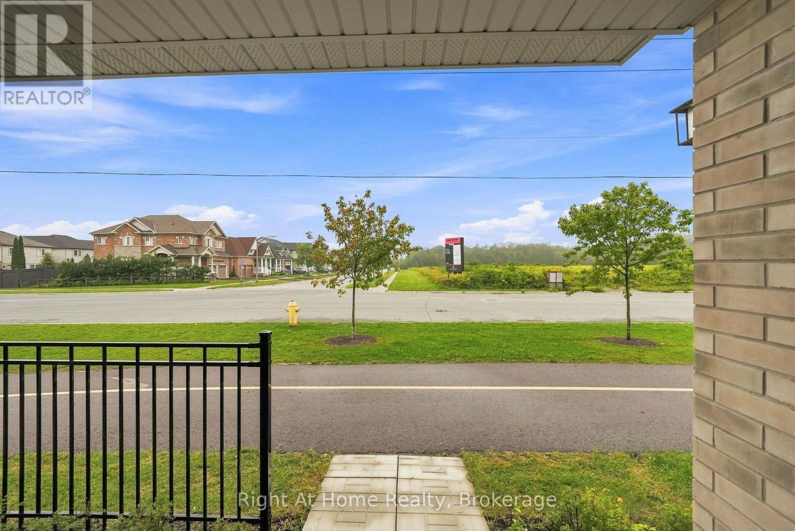 52 EMMAS WAY - 38