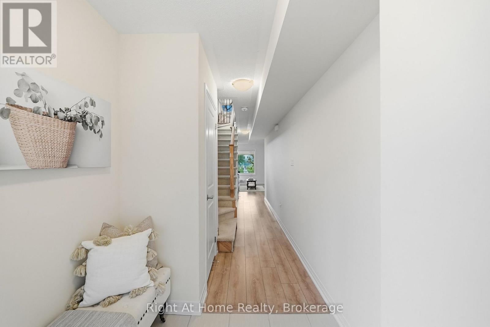 52 EMMAS WAY - Image 4