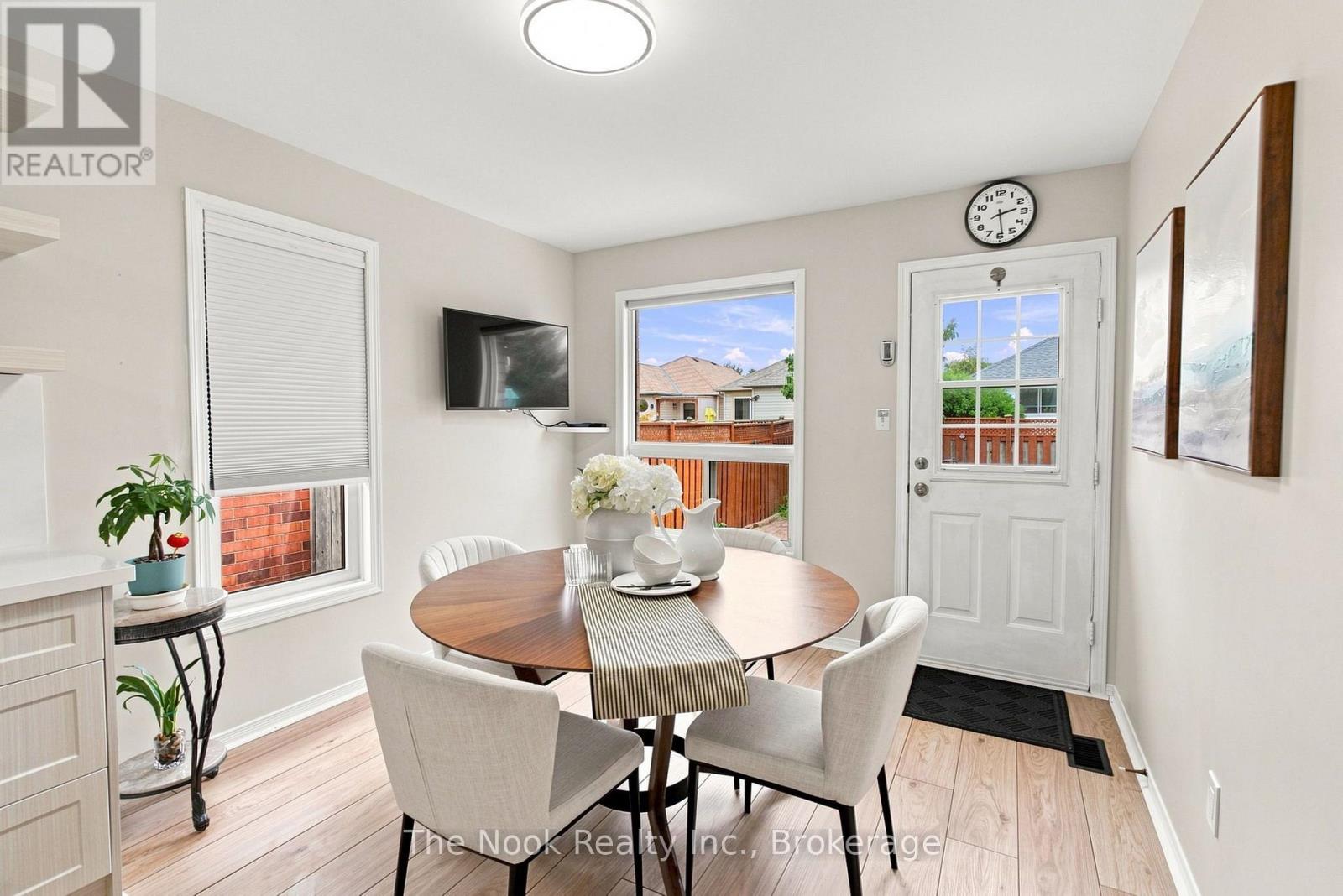 638 LONGWORTH AVENUE - 10