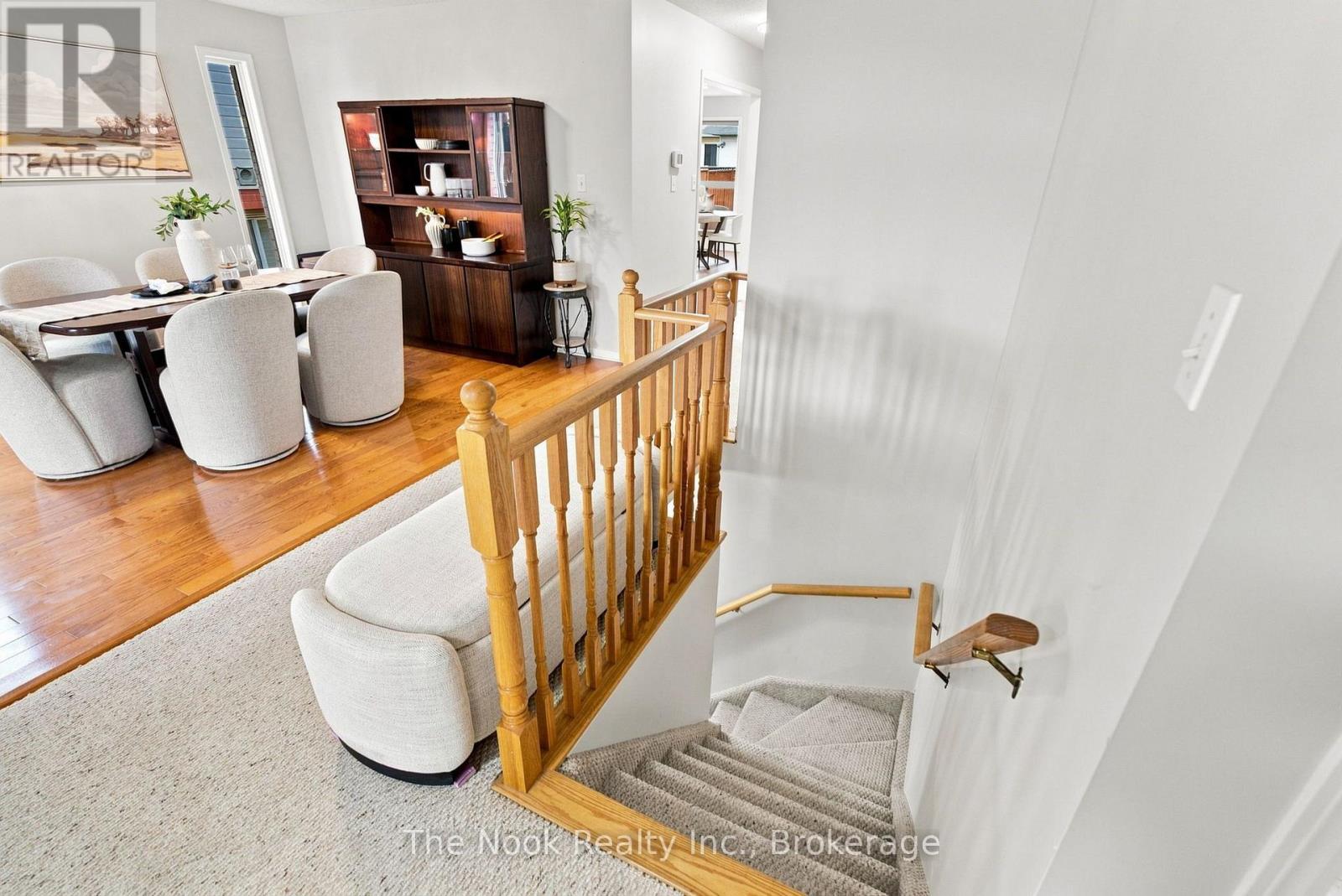 638 LONGWORTH AVENUE - 34