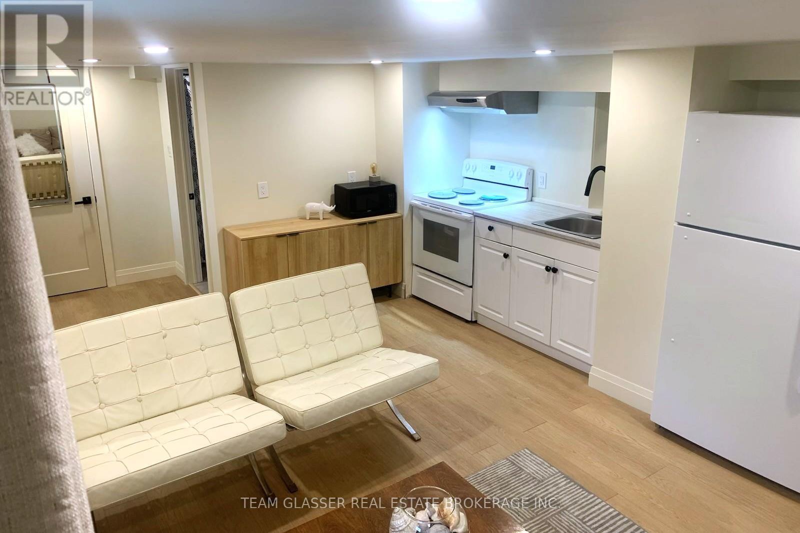 63 EUCLID AVENUE - Image 37