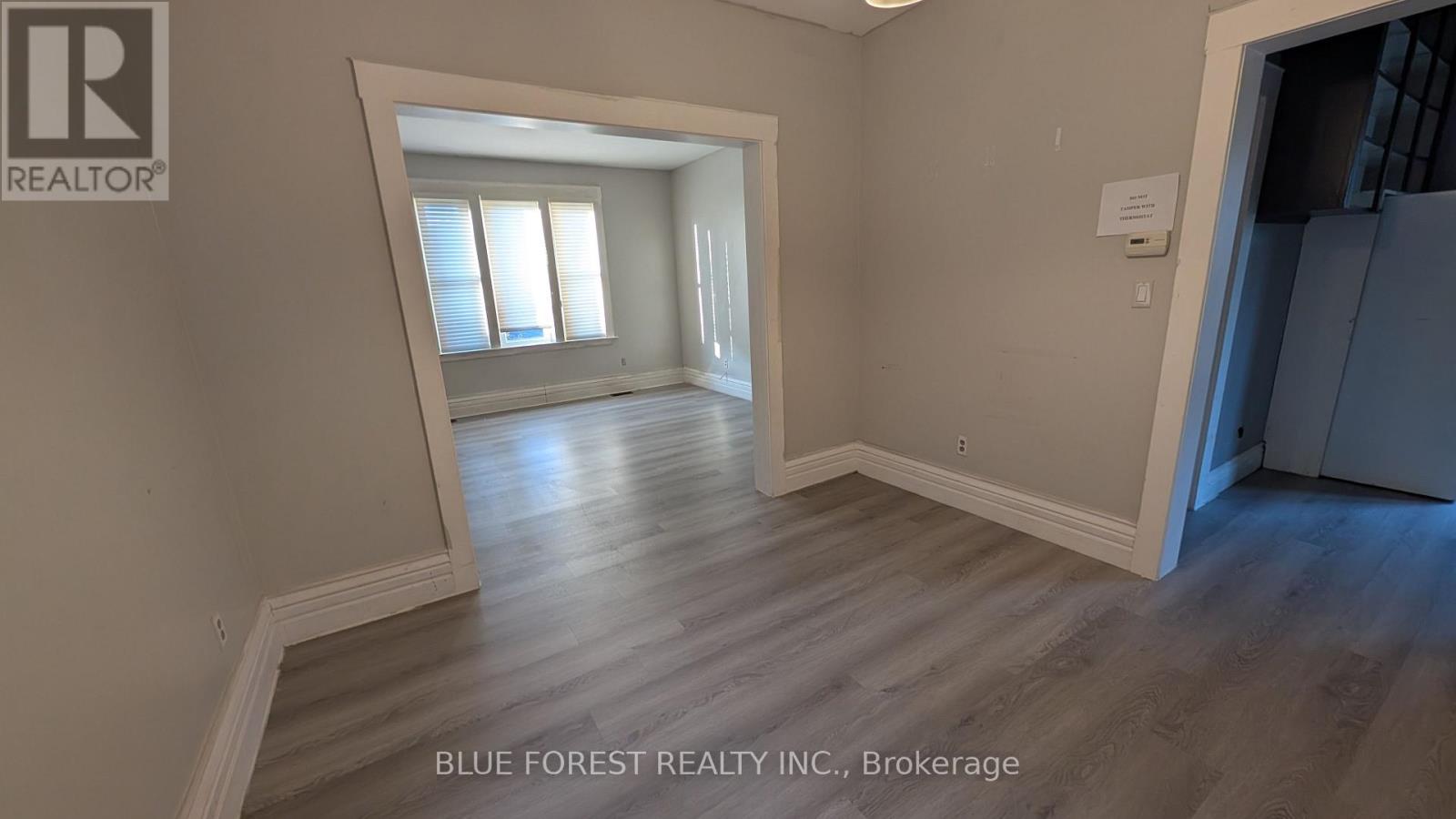 867 QUEENS AVENUE - 4