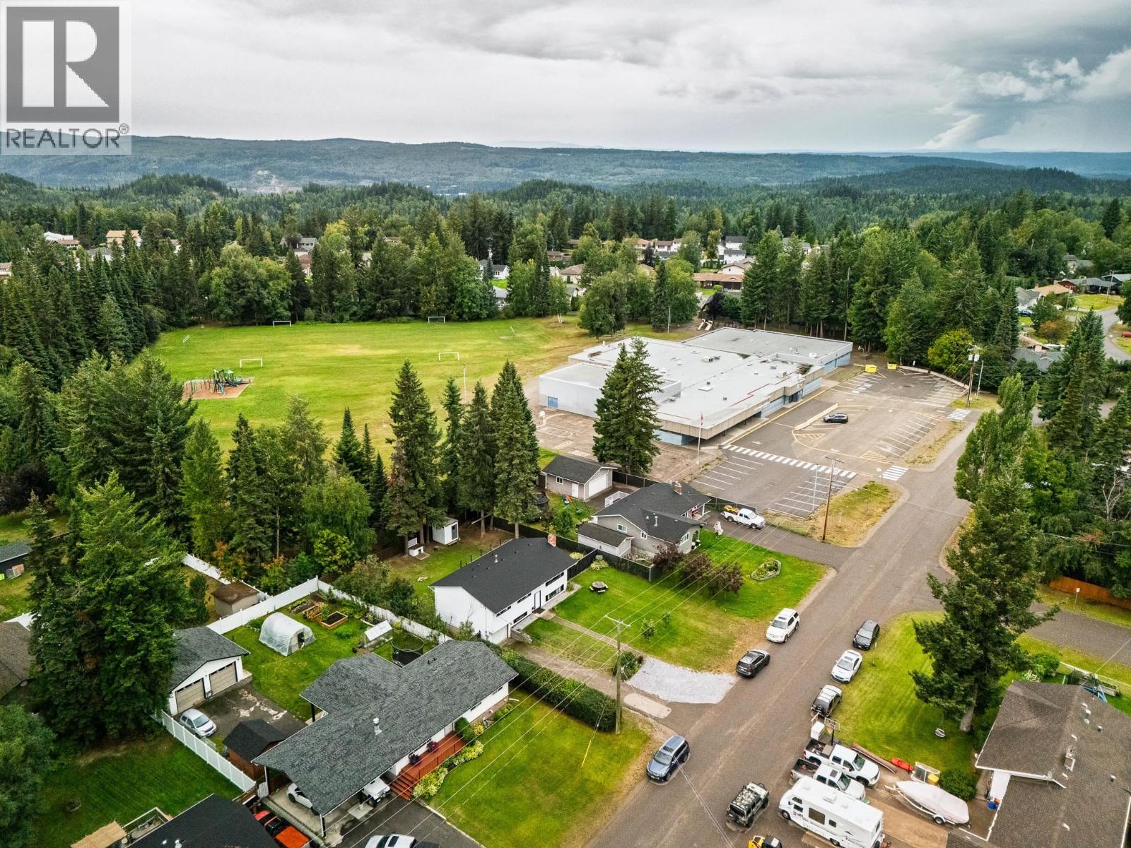 2177 SUSSEX LANE - 28