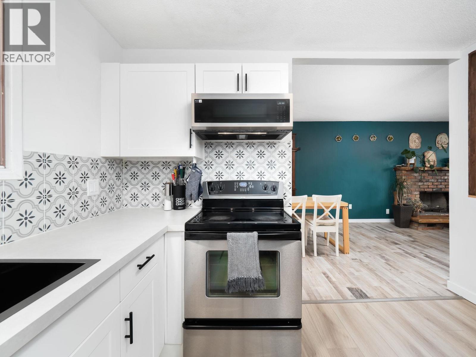 2177 SUSSEX LANE - 4