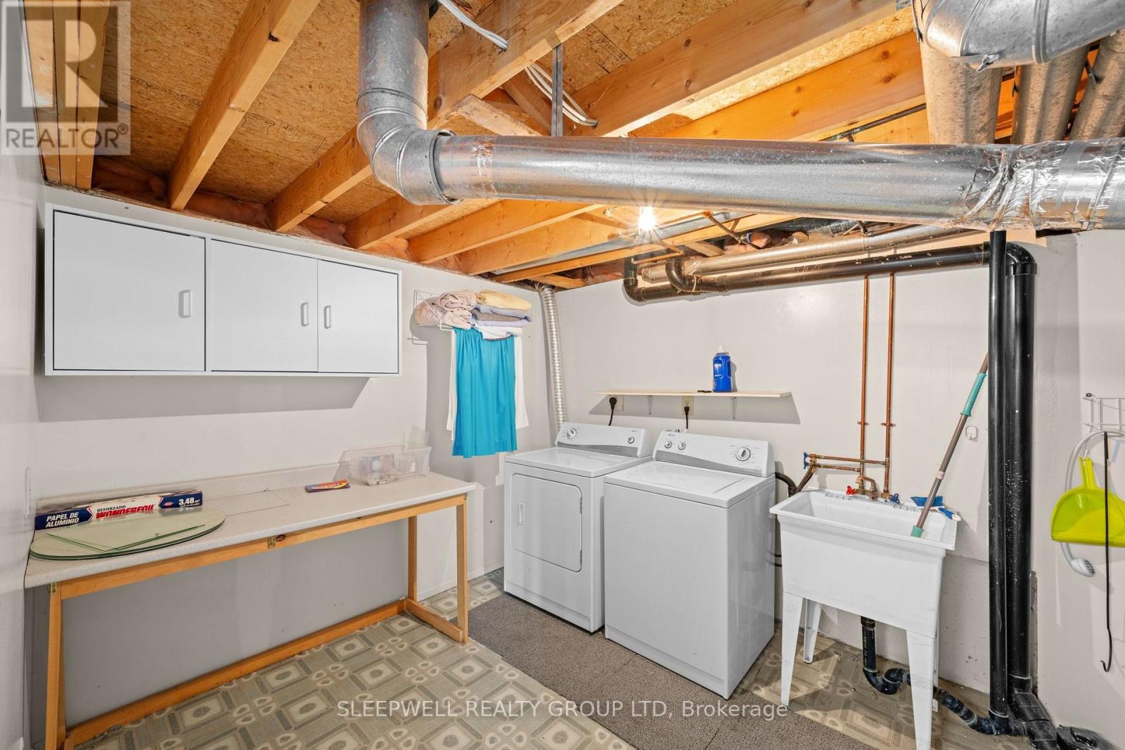 31 TAMBLYN CRESCENT - 31