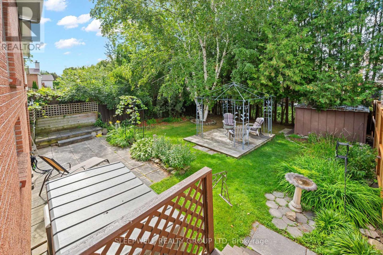 31 TAMBLYN CRESCENT - 33