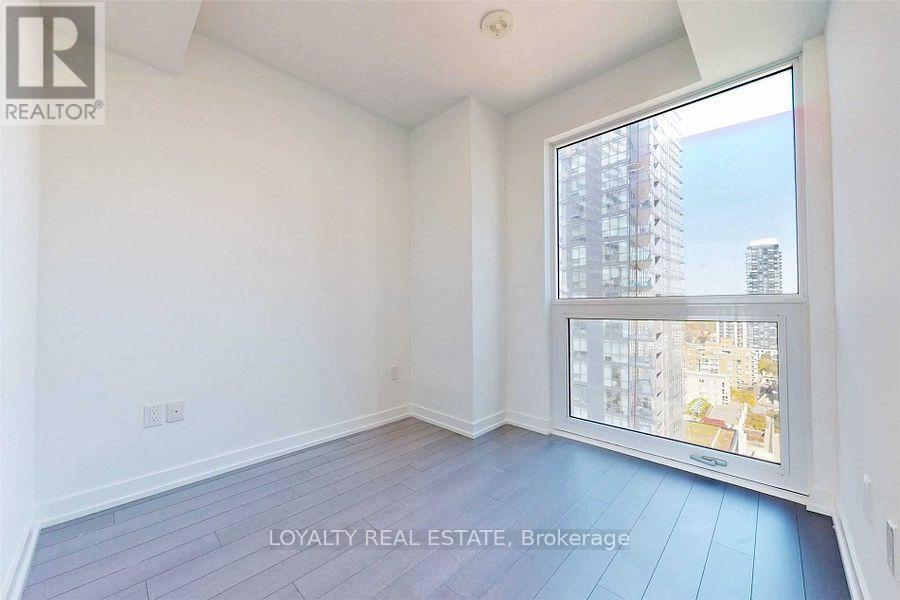 #1409 39 ROEHAMPTON AVENUE - 32
