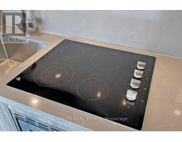1409 - 39 Roehampton Avenue, Toronto, ON M4P1P9 Photo 22
