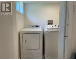 Bsmt - 24 Weymouth Avenue, Toronto, ON M4C1R7 Photo 10
