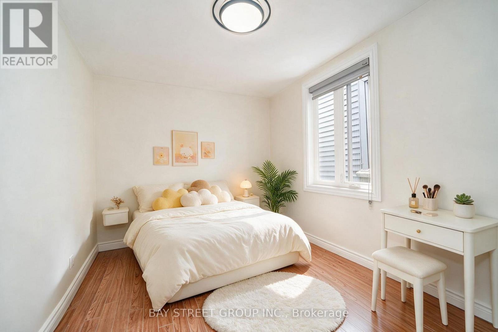 54 THYRA AVENUE - 14