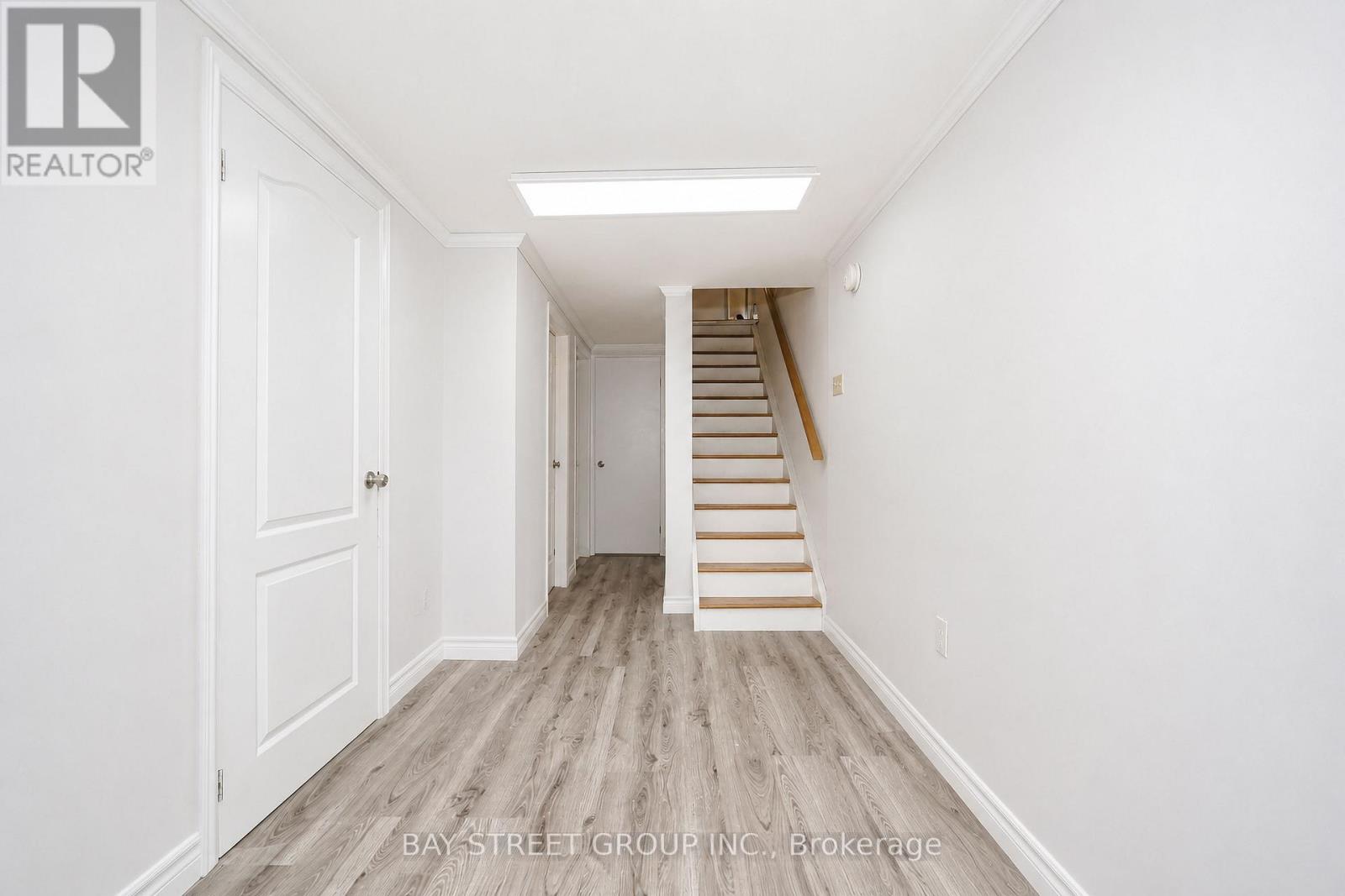 54 THYRA AVENUE - 17