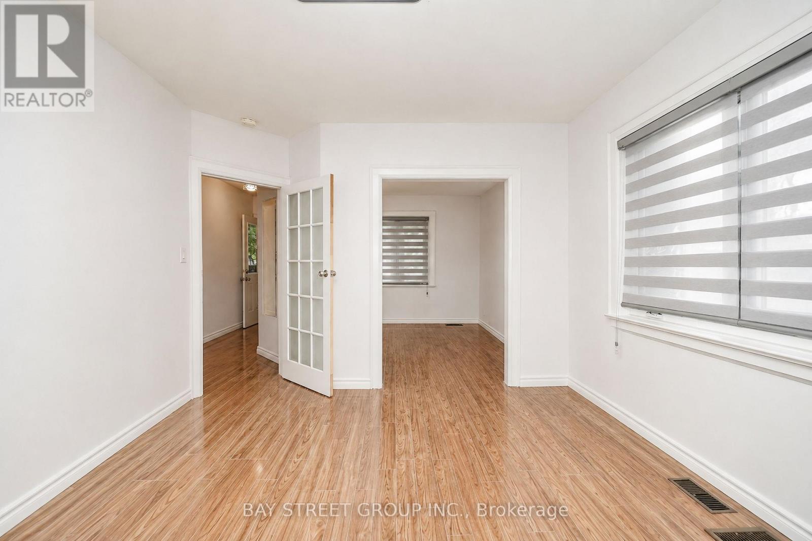 54 THYRA AVENUE - Image 6