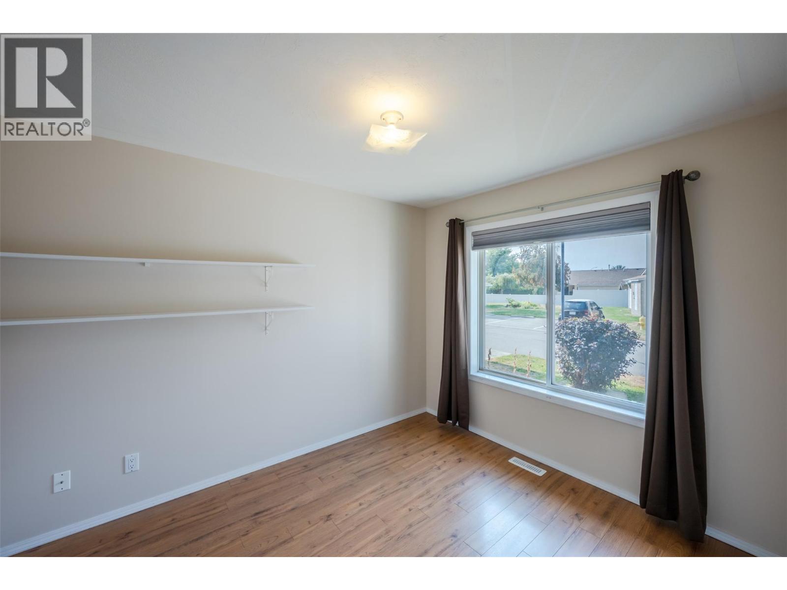 #18 115 REDWING Place - 29